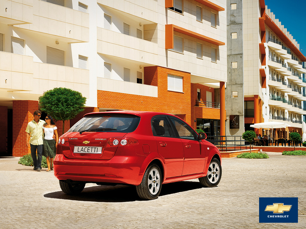 lacetti-5d-2009-gallery-exterior-download-09